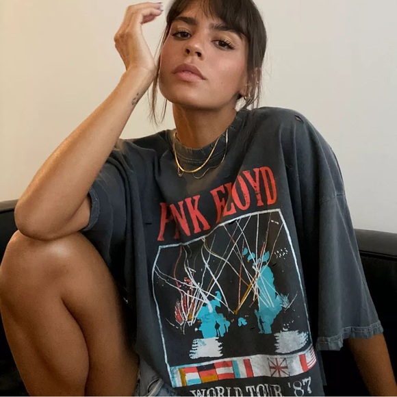 Urban Outfitters Tops - Urban Outfitters Pink Floyd Cropped Graphic Tee (L/XL) - Washed Black